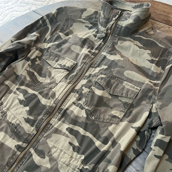Camo Utility Jacket - Picture 5 of 9